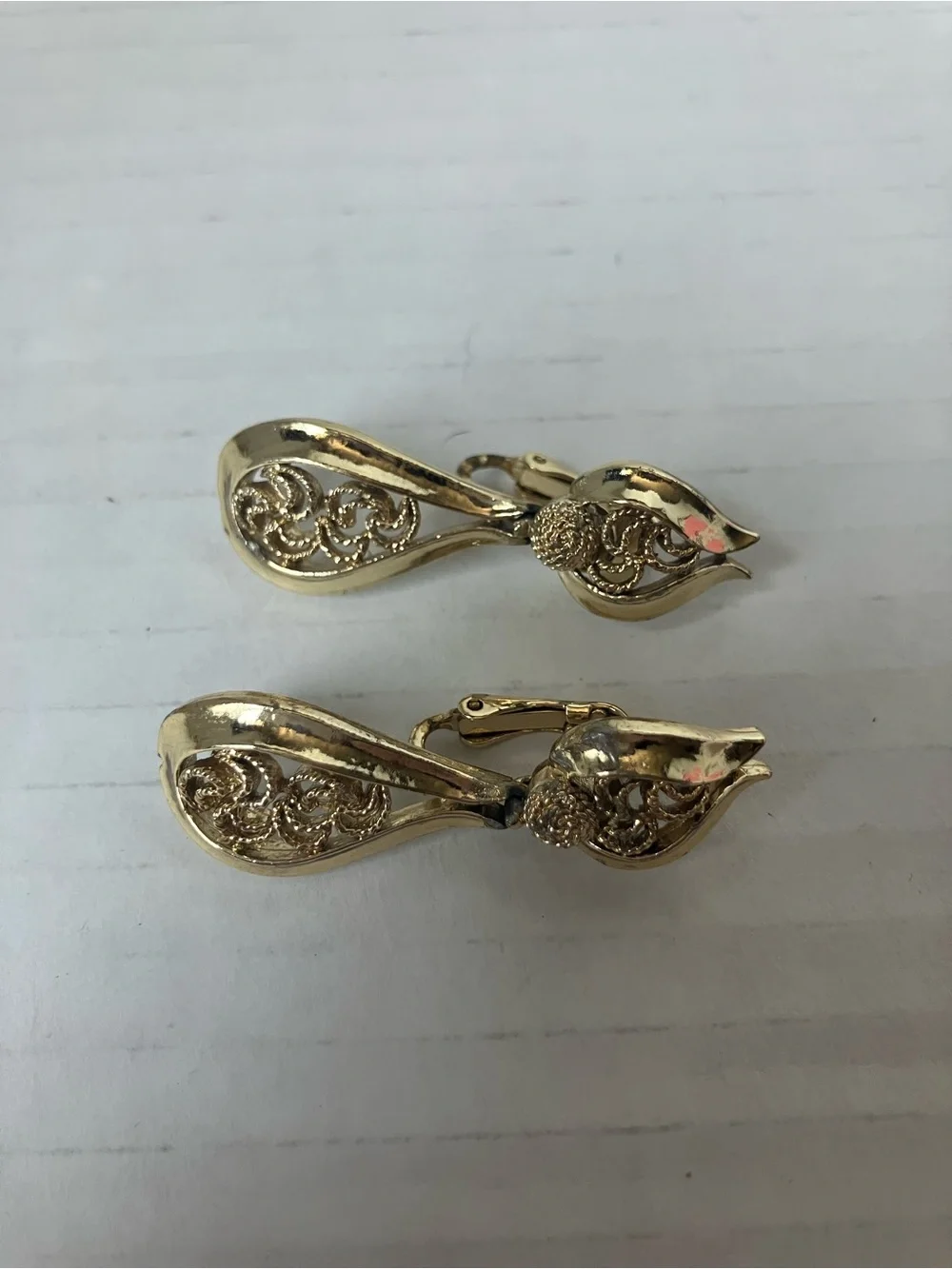 Vintage Gold Floral Brooch with Matching Clip-On Earrings Set Dress Fancy Pin Up